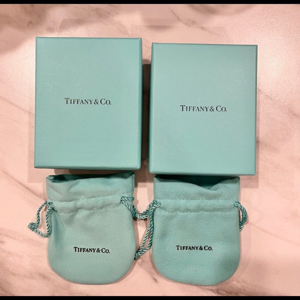 \- Genuine Tiffany & Co. 4x3x1.5 boxes